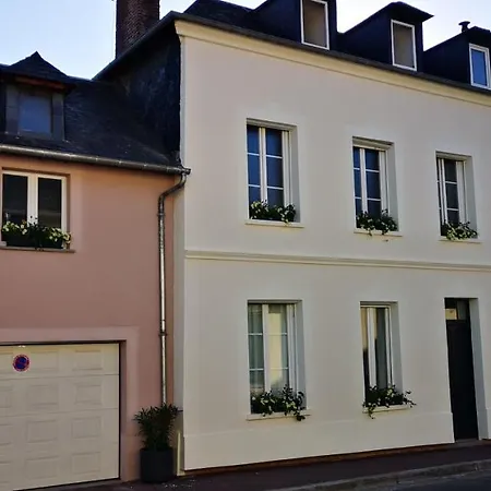 La Cour Du Puits Victor Bed and breakfast